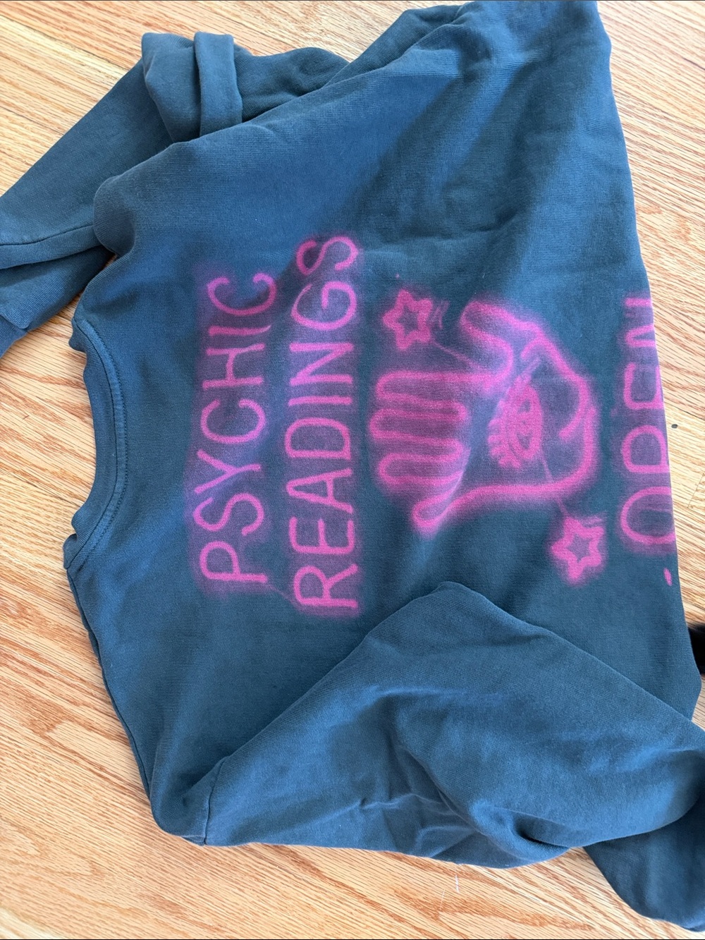 Mother Psychic Readings Open Graphic Sweatshirt - Black with Pink Print M - Picture 2 of 3